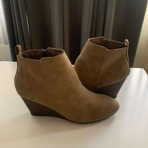 XOXO Booties Size 9.5
